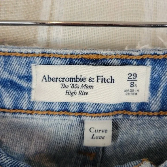 Abercrombie & Fitch Curve Love The 80s Mom High Rise Jeans Blue Size 29/8S - Picture 10 of 11